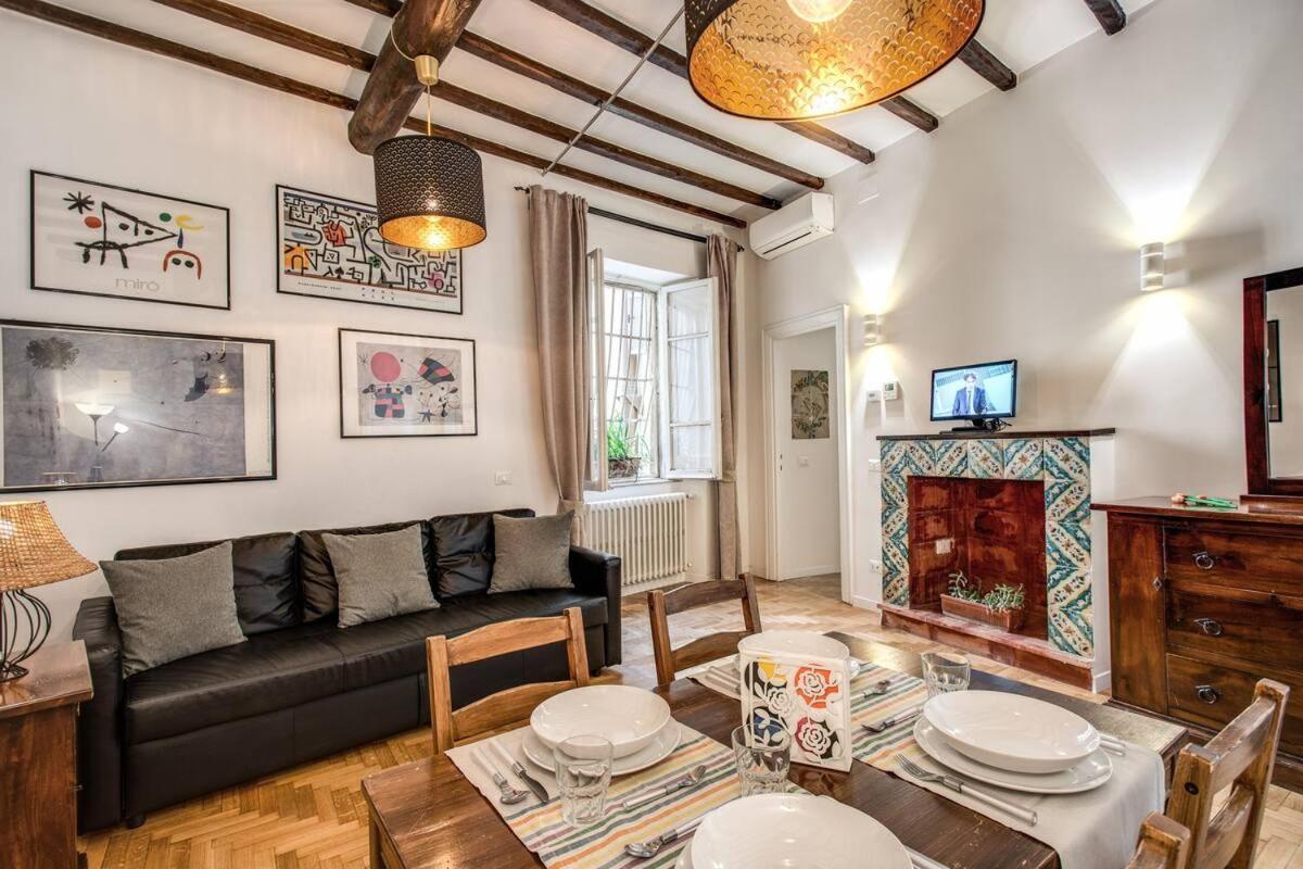 Casa Magiuli' Navona Apartment โรม ภายนอก รูปภาพ