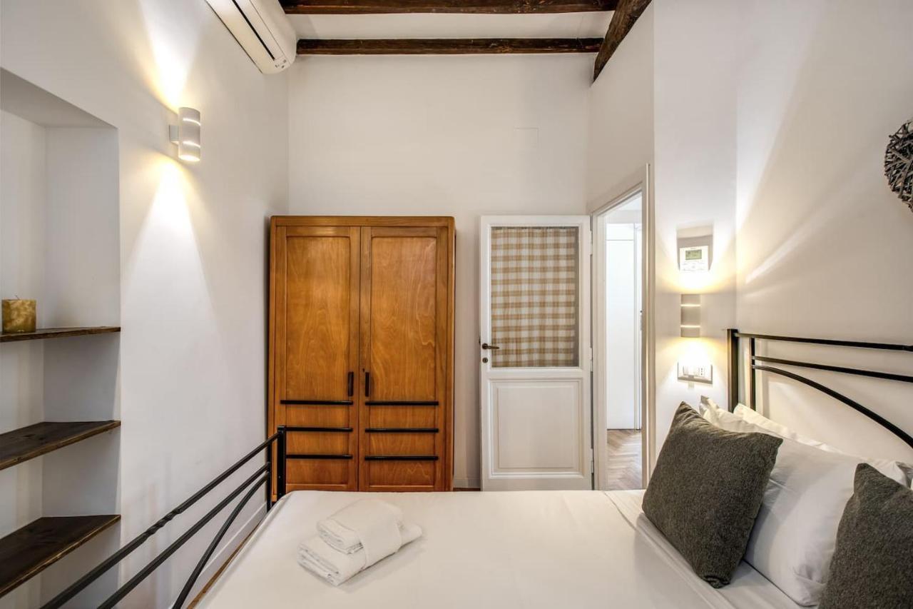 Casa Magiuli' Navona Apartment โรม ภายนอก รูปภาพ