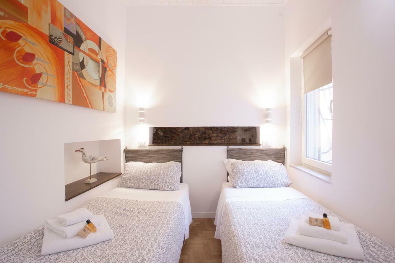 Casa Magiuli' Navona Apartment โรม ภายนอก รูปภาพ