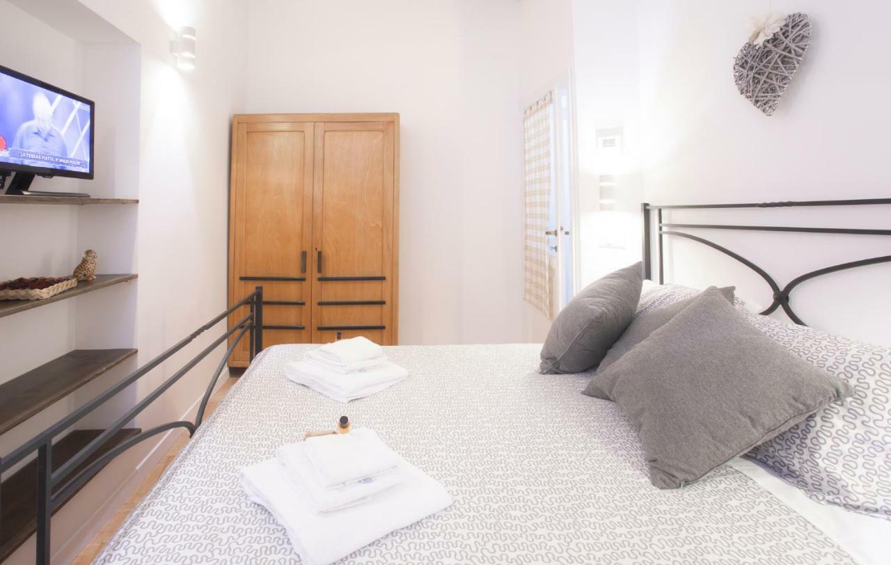 Casa Magiuli' Navona Apartment โรม ภายนอก รูปภาพ